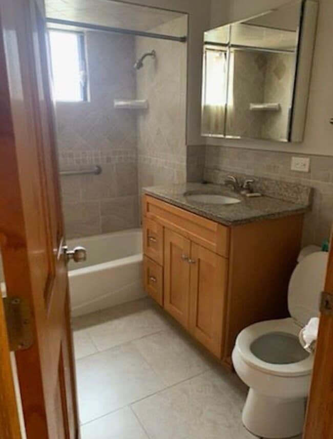 Foto del edificio - 5918 Corey Ln