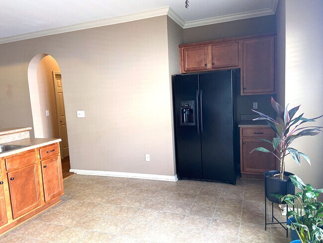 Foto del edificio - 422 Holland Lakes Dr N