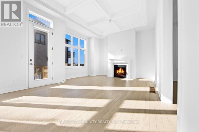 Building Photo - 1039 Thompson Dr