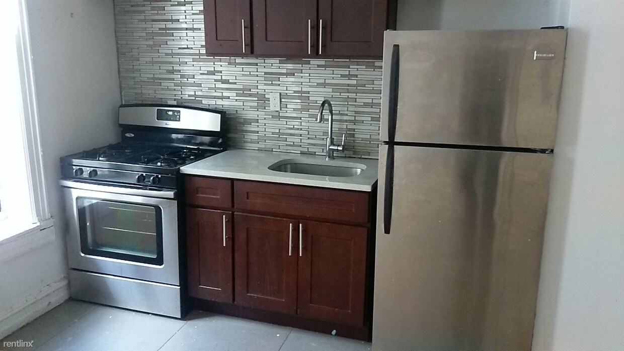 Foto principal - 373 96th St