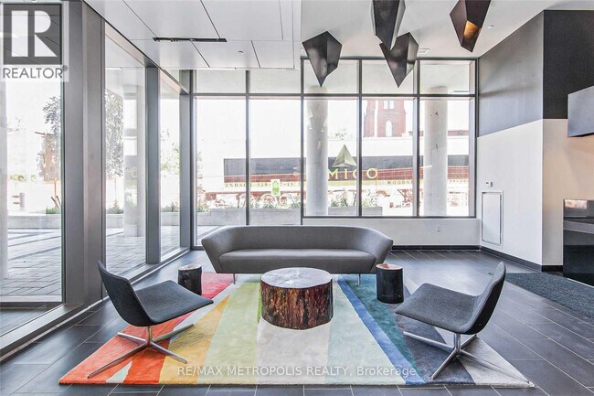 Photo du bâtiment - 85 Duke St W