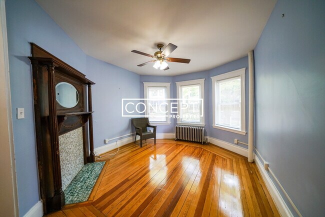 Foto del edificio - 22 Winslow Rd