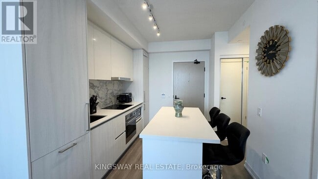 Photo du bâtiment - 225 Commerce St