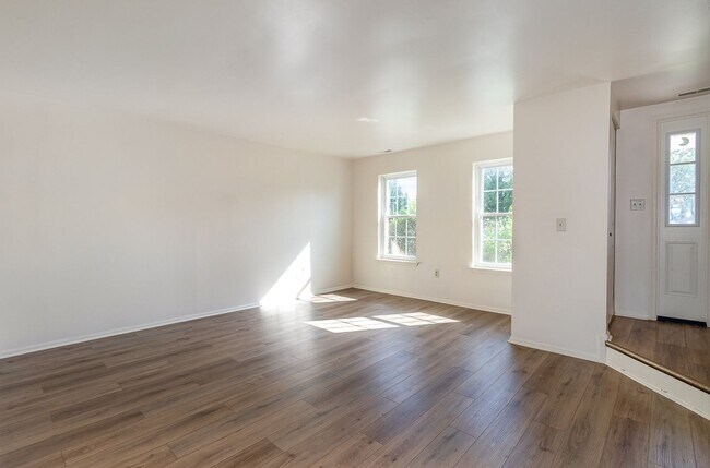 Foto del edificio - 1177 Wintertide Dr