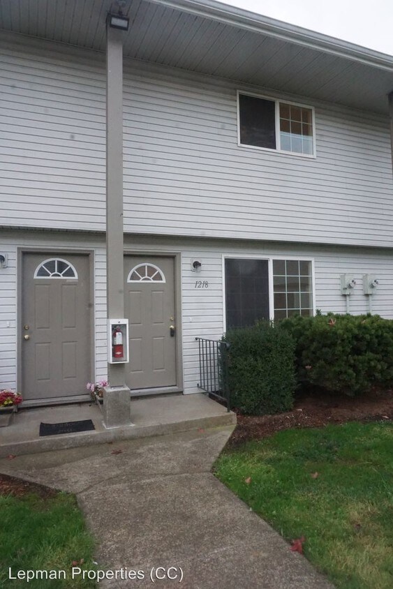 Primary Photo - 3510 Oak St SE