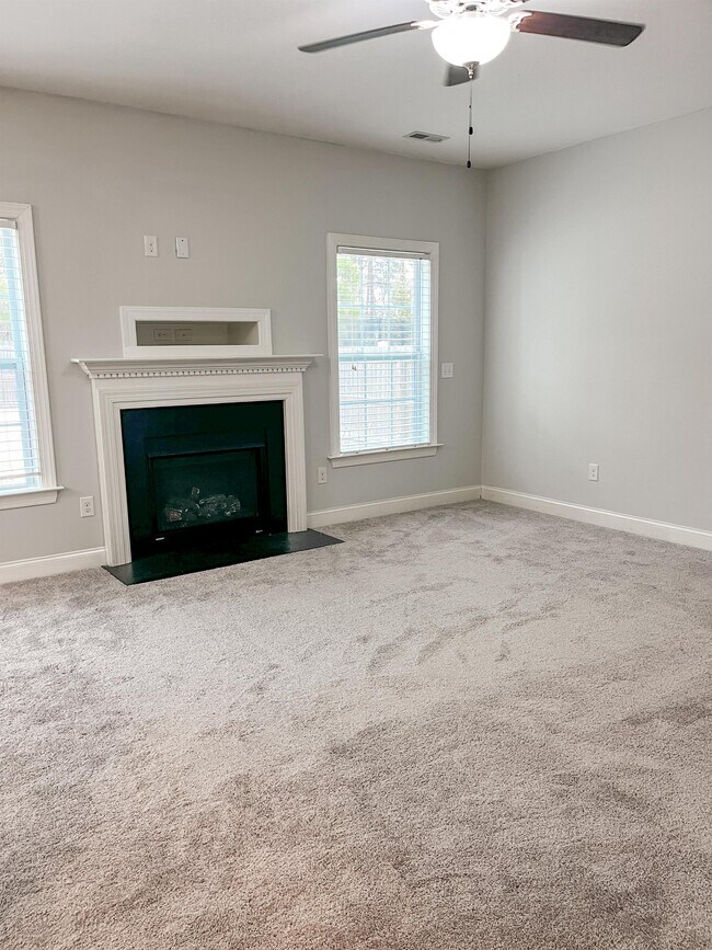 Building Photo - 1116 Summer Meadow Dr