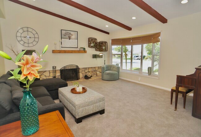 Foto del edificio - 15341 Vermont St