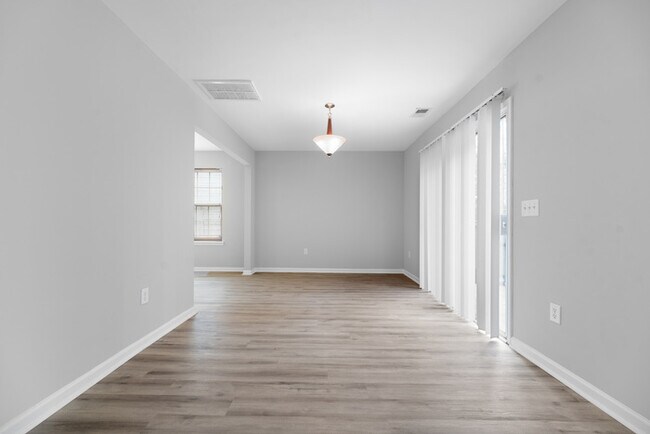 Building Photo - 1435 Highfield Ct