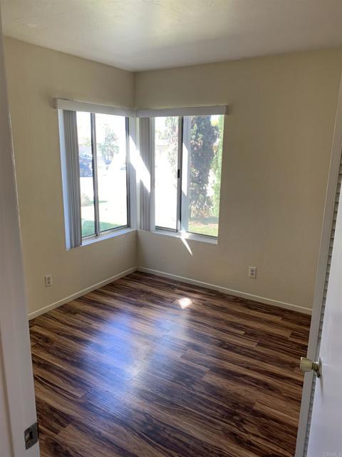 Foto del edificio - 8642 Summerdale Rd