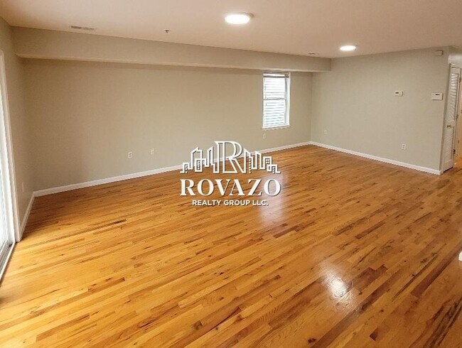 Foto del edificio - 63 Voorhees St