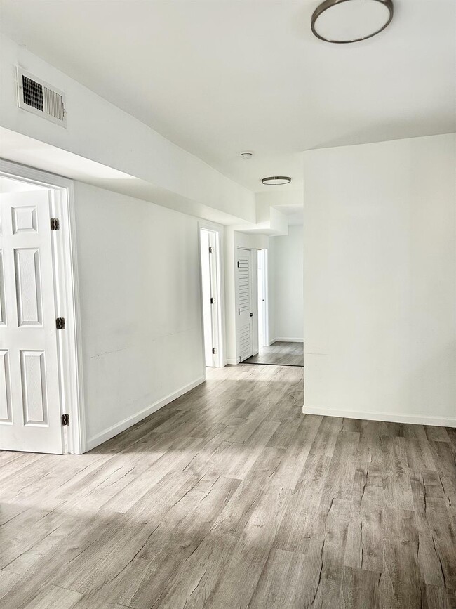 Foto del edificio - 619 Seneca St