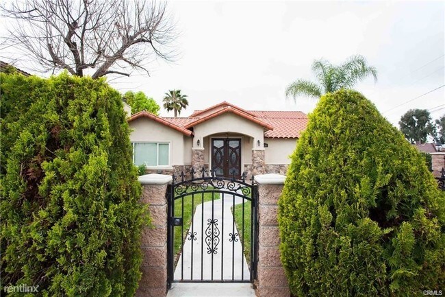 Foto del edificio - 4 br, 3 bath Condo - 1339 Otterbein Ave