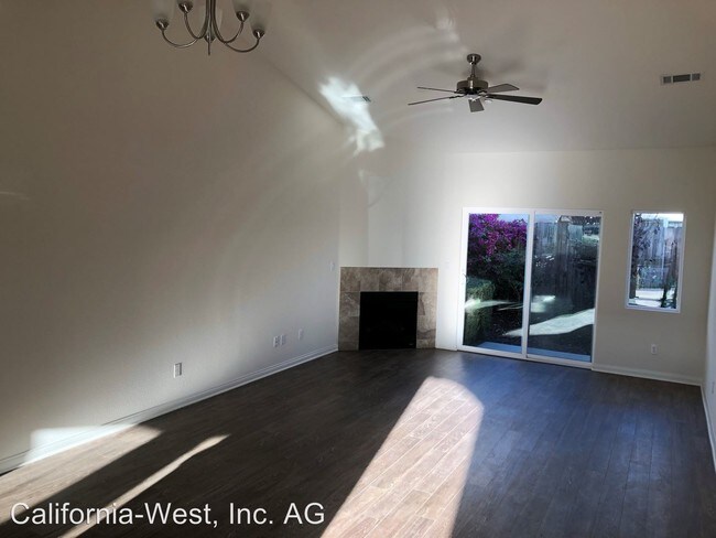 Building Photo - 3 br, 2 bath House - 1556 MADISON LANE