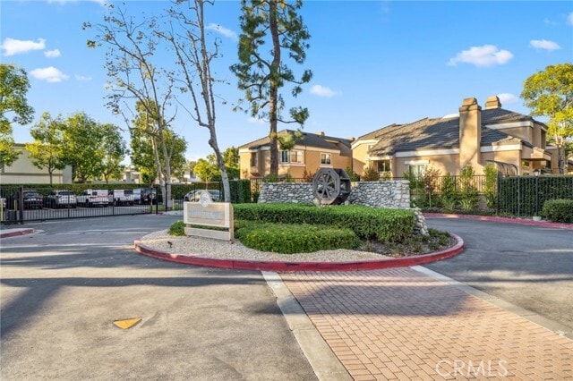 Foto del edificio - 16892 Westwood Ln