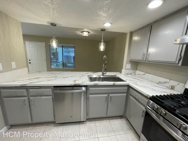 Building Photo - 2 br, 1.5 bath House - 25622 Mont Pointe U...