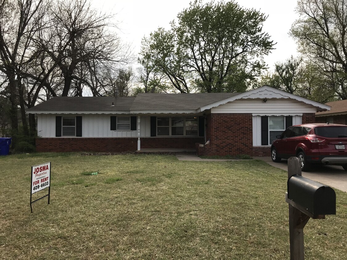 Foto principal - 1608 Normandie Dr