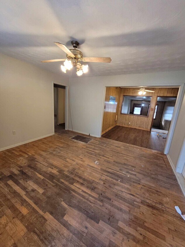 Foto principal - 311 N H St