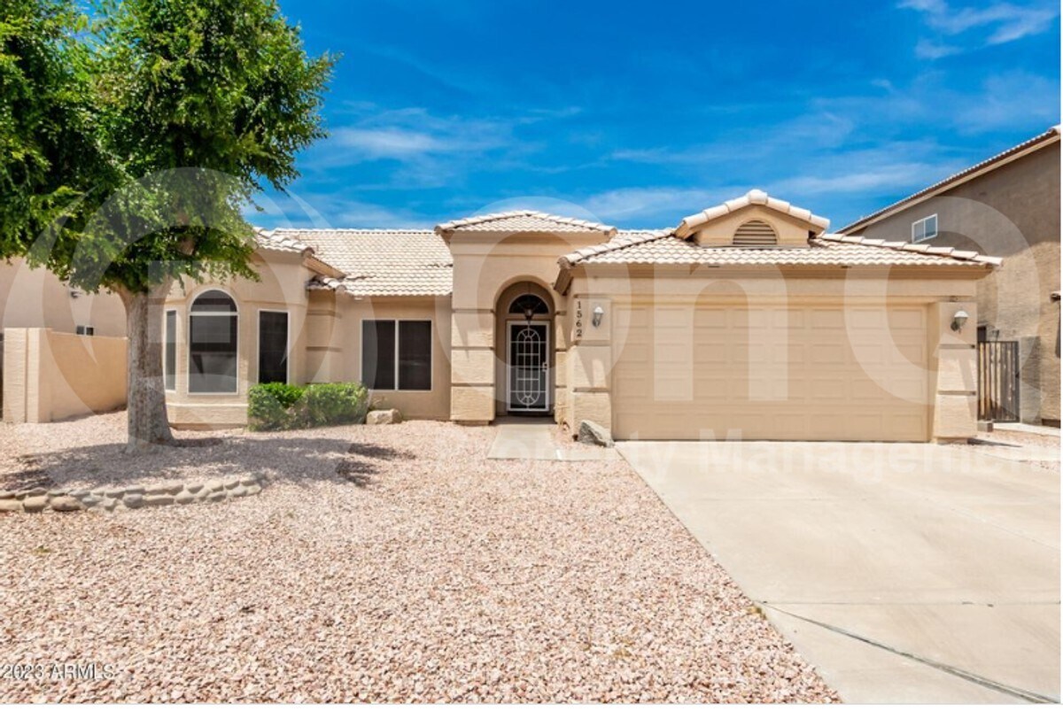 Foto principal - 1562 S Monterey St
