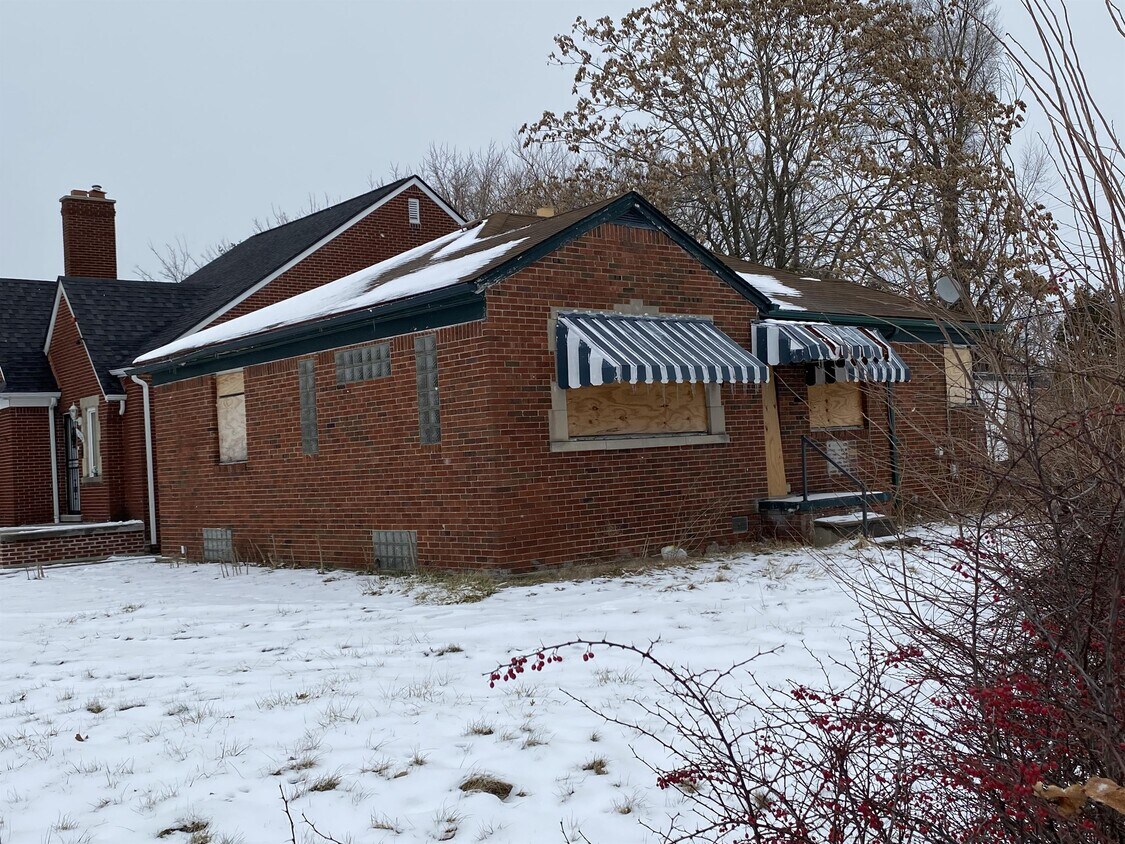 17300 Bradford Ave, Detroit, MI 48205 House Rental in Detroit, MI