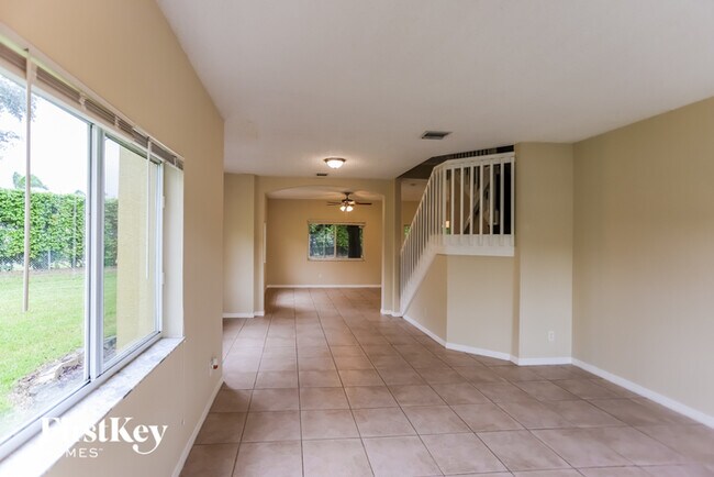 Foto del edificio - 2155 SW 101st Way