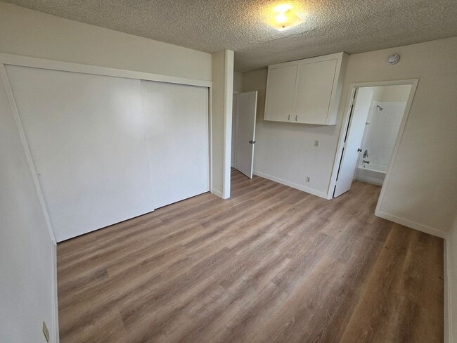 Building Photo - 3032 Meade Ave
