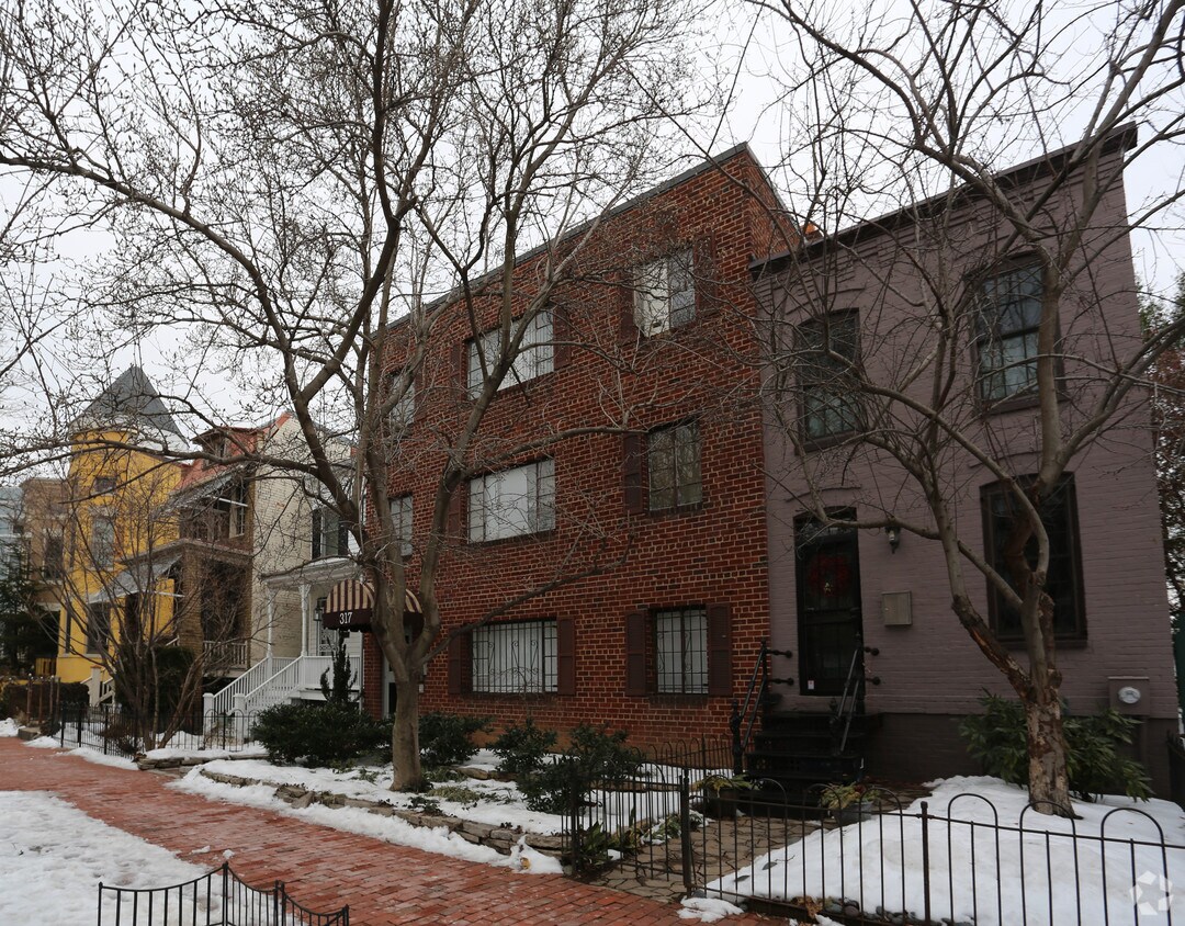 Primary Photo - 317 11th St NE
