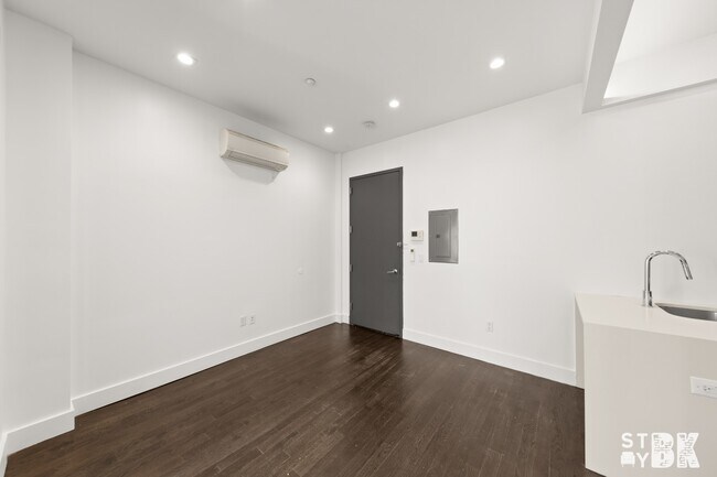 Foto del edificio - 441 Franklin Ave