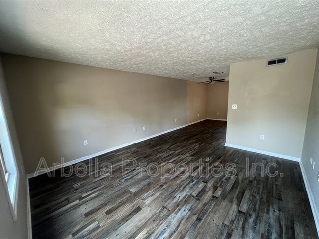 Building Photo - 2637 US-11W