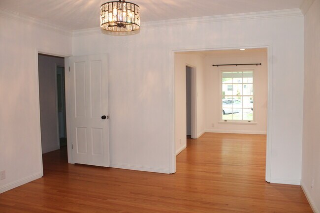 Foto del edificio - 530 E Grinnell Dr