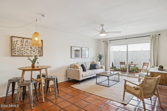 Foto del edificio - 2401 N 70th St