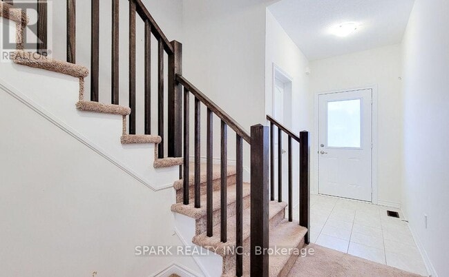 Building Photo - 73 Flagg Ave