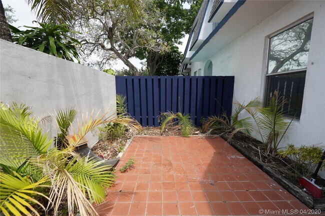 Foto del edificio - 3916 SW 67th Ter  115 Davie Fl 33314