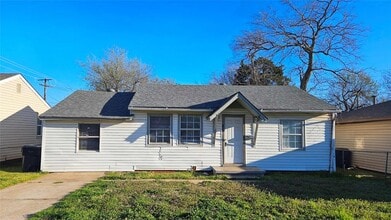 Building Photo - 1505 NE 29th St