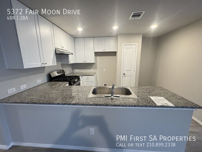 Foto del edificio - 5372 Fair Moon Dr