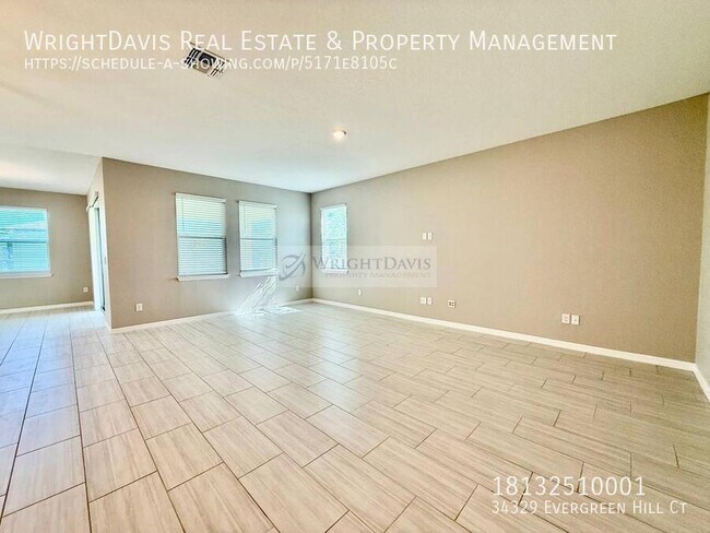 Foto del edificio - 34329 Evergreen Hill Ct