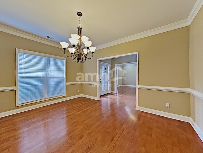 Building Photo - 731 Langley Farms Dr