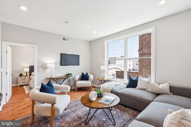 Foto del edificio - 203 Haverford Ave
