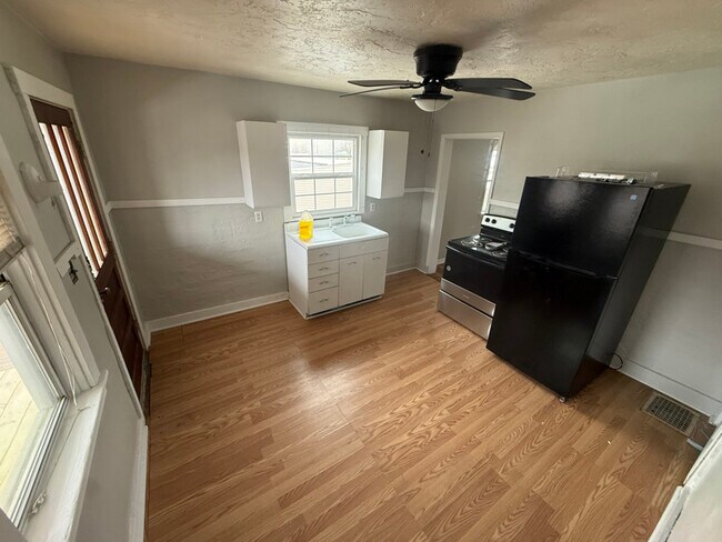 Foto del edificio - 127 May St