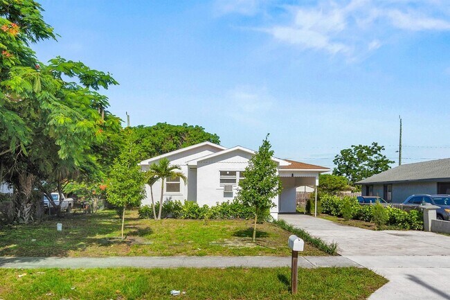 Foto del edificio - 230 SW 6th Ave
