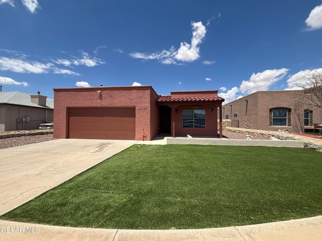 Primary Photo - 14749 Sand Gate Dr