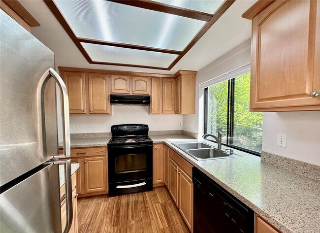 Foto del edificio - 2Bd/2Ba Kirkland Condo