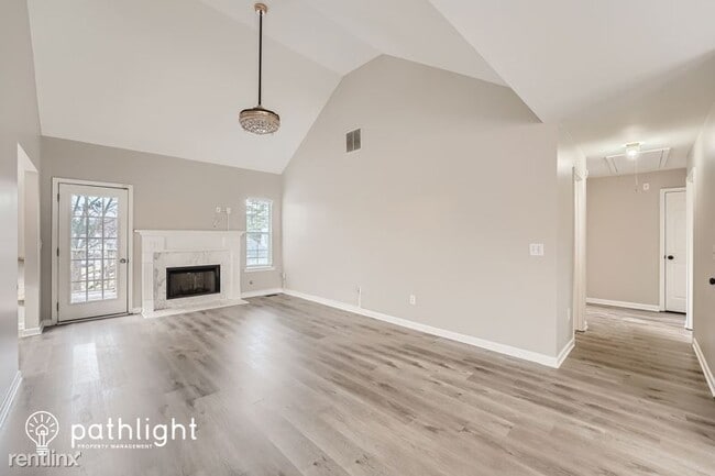 Building Photo - 5 br, 3 bath House - 1221 Cumberland Creek...