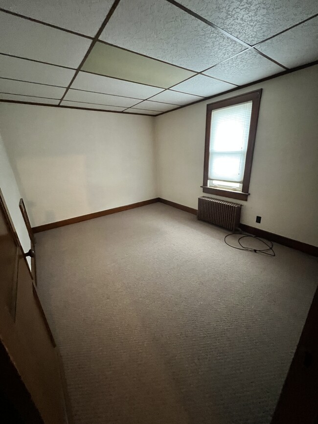 Foto del edificio - 330 W Catherine St