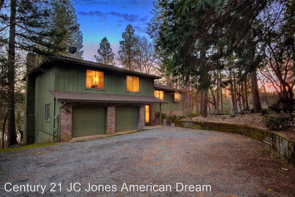 Foto principal - 3 br, 2.5 bath House - 225 Burnette Road