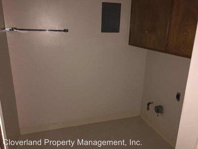 Building Photo - 2 br, 1 bath House - 2200 San Lucas Ct. #B
