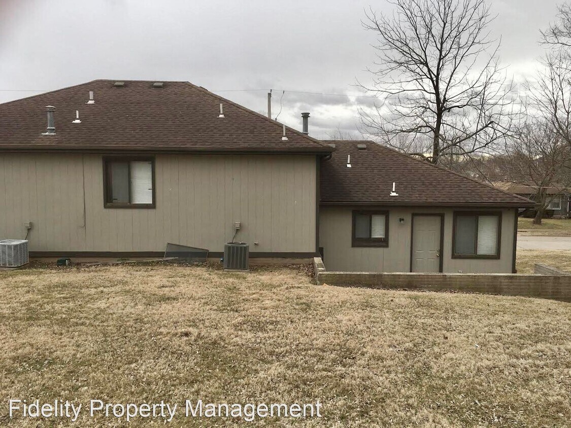 Primary Photo - 3 br, 2 bath House - 1012 N. Hampton