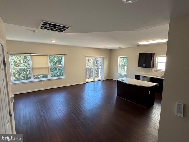 Building Photo - 3303 Demirel Way