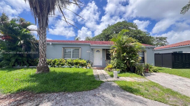 Foto del edificio - 7380 SW 36th St