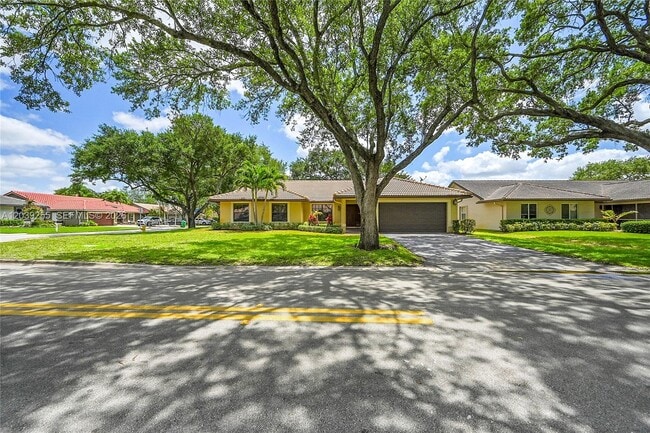 Building Photo - 4745 NW 99th Ln