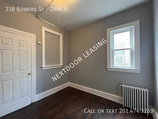 Foto del edificio - 218 Bowers St